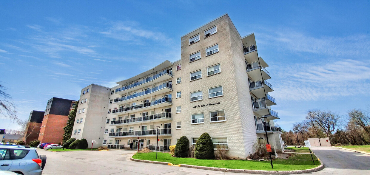 Primary Photo - West Park I Apartments