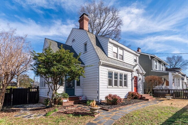 Photo - Standout 3-bed, 1.5-bath 1930s Richmond home full of vintage charm