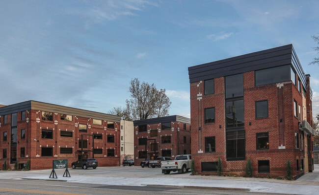 Building Photo - Velencia