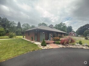 Building Photo - 2158 Rankin Rd