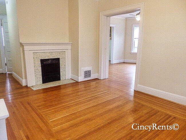 Foto del edificio - 2742 Madison Rd