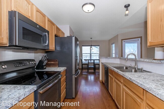 Foto del edificio - 3 br, 2 bath House - 3420 Adams Dr.