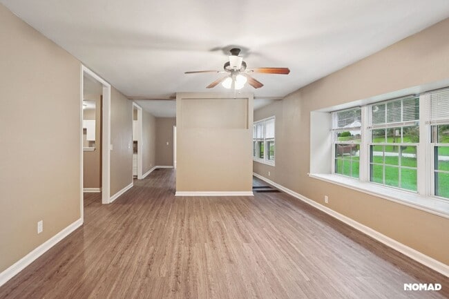 Foto del edificio - 1461 Centra Villa Dr SW