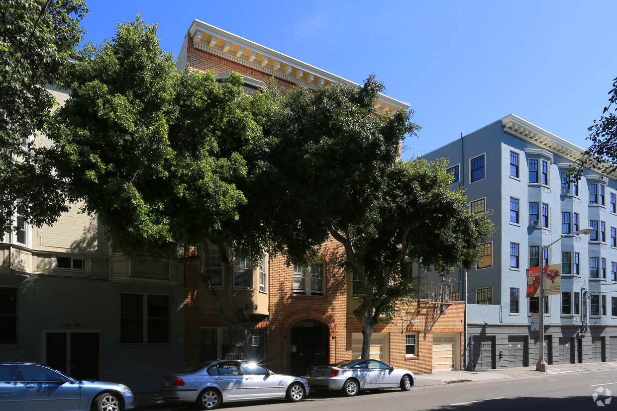 Building Photo - Oak Street Apartments