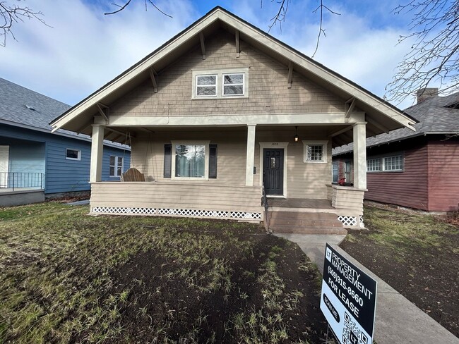 Building Photo - Charming 3 Bed, 1 Bath House in Spokane! *...