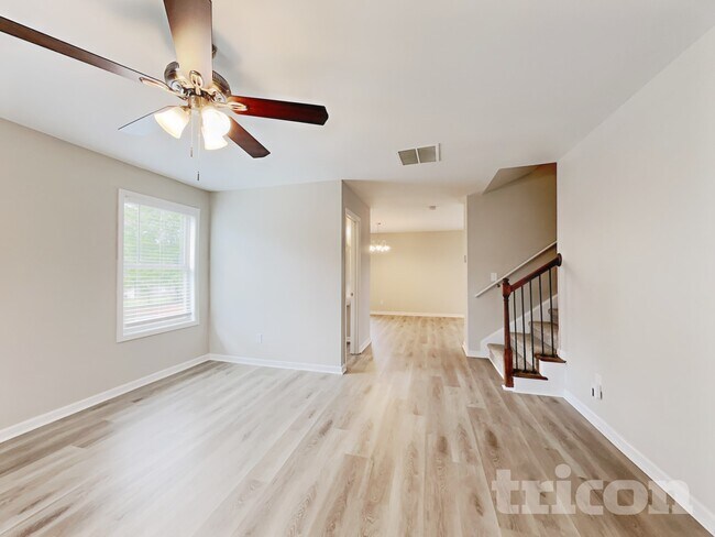 Foto del edificio - 485 McGiboney Ln