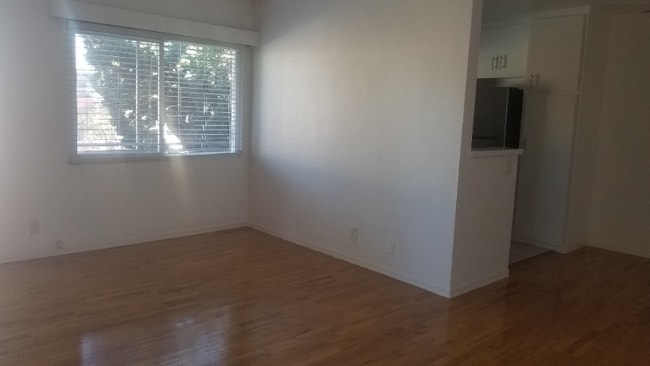 Foto del edificio - 1025 Idaho Ave