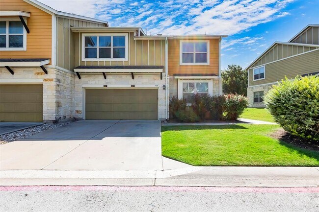 Building Photo - 1620 Bryant Dr