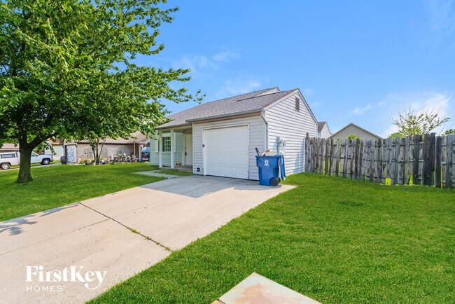 Foto del edificio - 617 Woods Crossing Ln