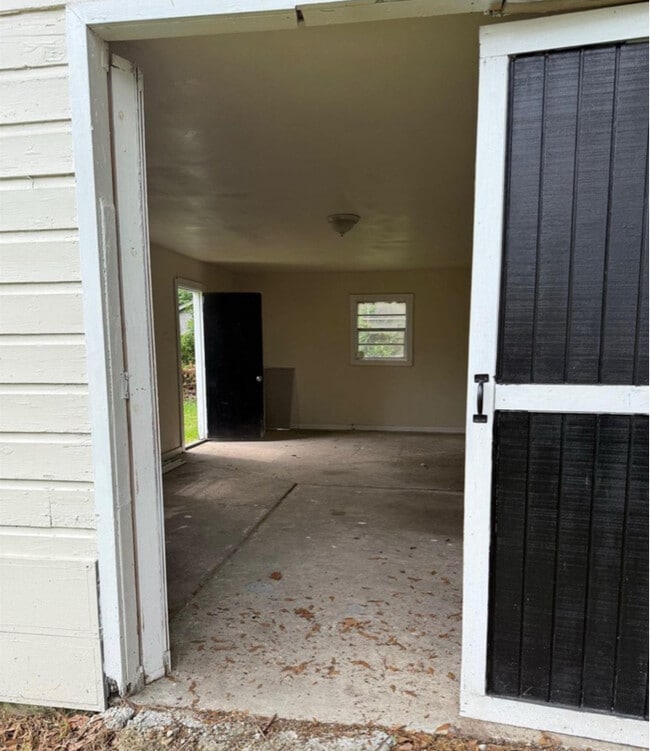 Building Photo - 4242 Gurney St