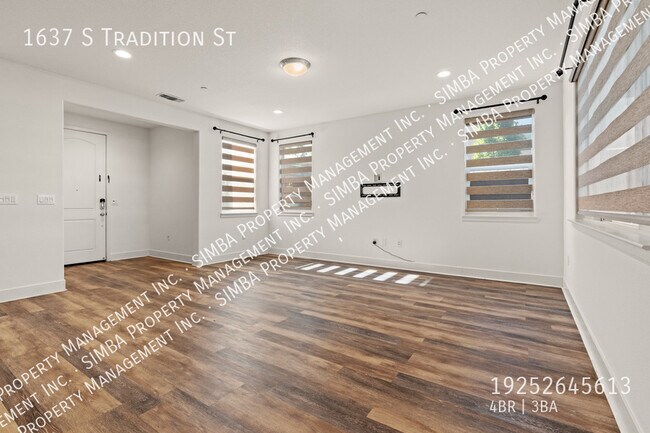 Building Photo - 1637 Tradition St