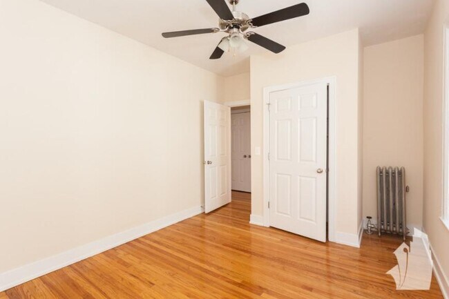 Foto del edificio - 2 bedroom in Chicago IL 60640
