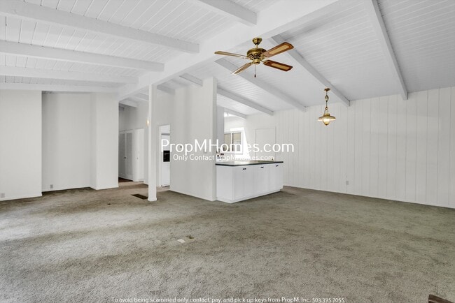 Building Photo - Charming 2BR in Sought After First Additio...