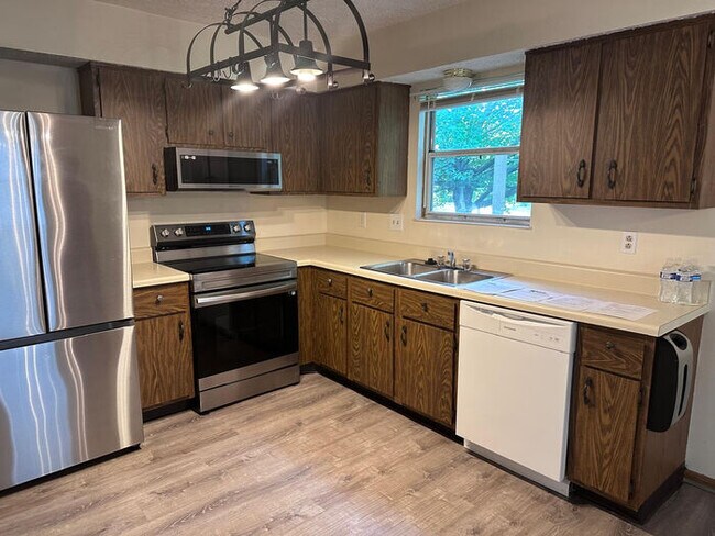 Foto del edificio - 3 BR 2.5 BA in Hilliard Schools