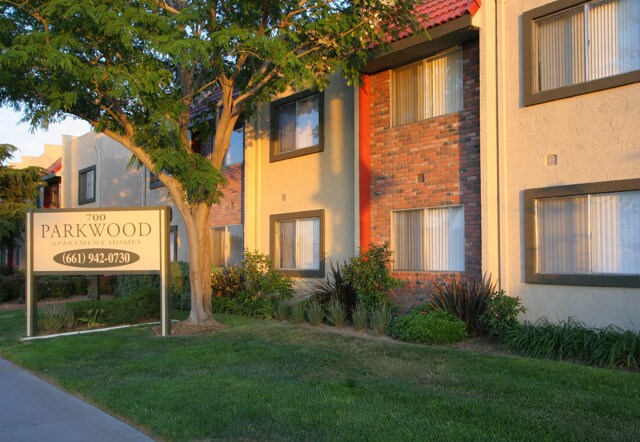 Parkwood Apartments Apartments in Lancaster, CA