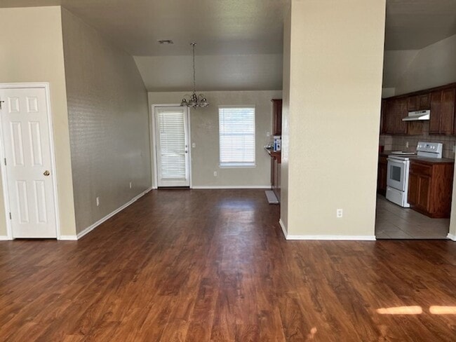 Building Photo - Check out this amazing home for rent