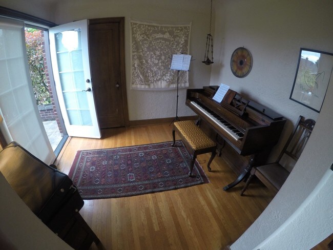 Building Photo - ** Furnished ** Single Family Home in Ravenna