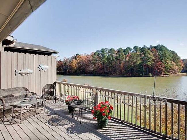 Building Photo - 22 Bayswater Pl