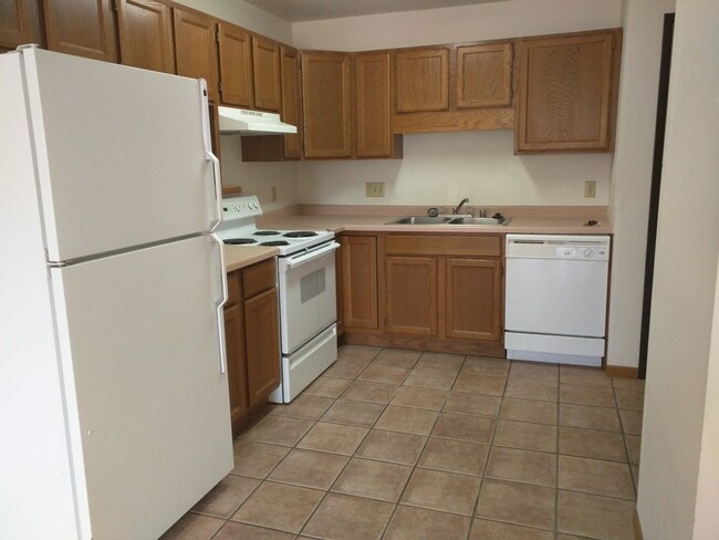 1300 Pine St Unit 03, La Crosse, WI 54601 - Apartments in La Crosse, WI ...