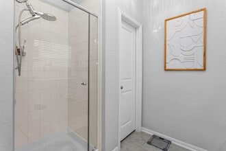 Building Photo - 16318 Westley Ridge Dr