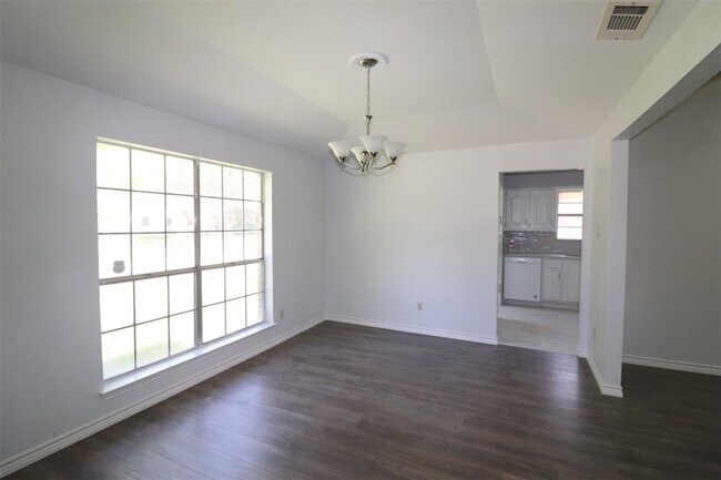 Foto del edificio - 801 Meadowgate Dr