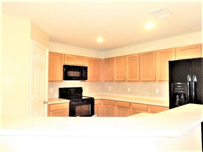 Foto del edificio - 2207 Shady Pine Dr