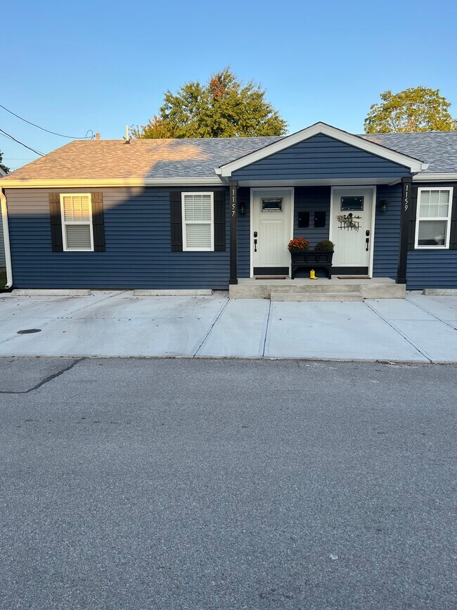Estacionamiento fuera de la calle - 1157 S Prairie St
