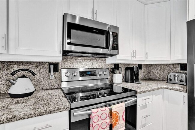 Foto del edificio - 5120 NE 17th Ave