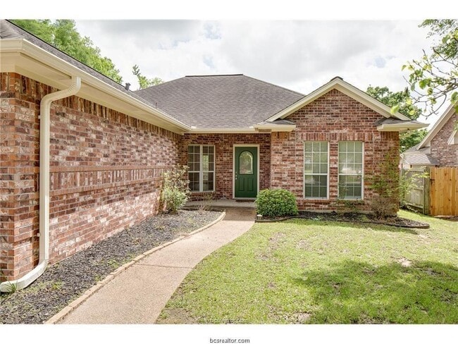 Building Photo - 1805 Beaver Pond Ct