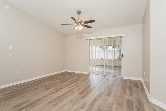 Building Photo - 7530 Gunstock Dr