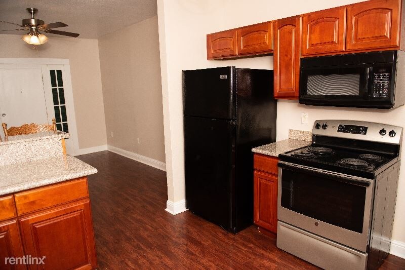 Primary Photo - 3 br, 1 bath Apartment - 3333 Delachaise St