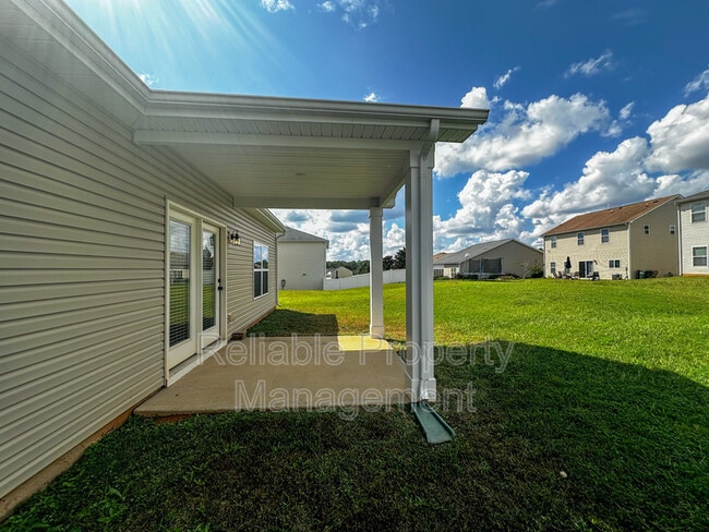 Building Photo - 128 Plymouth Dr