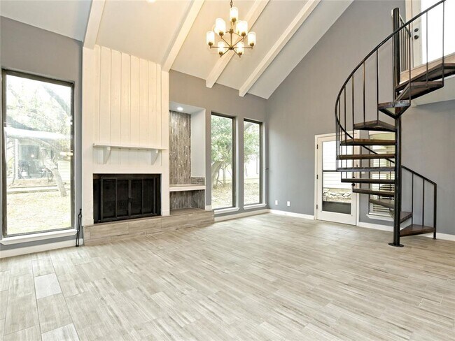 Building Photo - 44 Casa Verde St