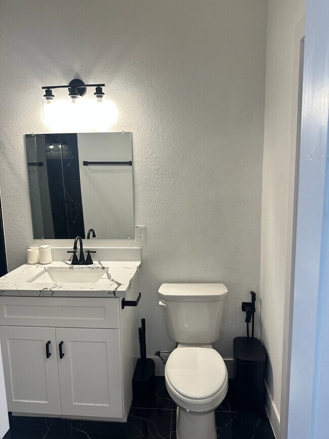 Foto del edificio - 5774 Heron Dr