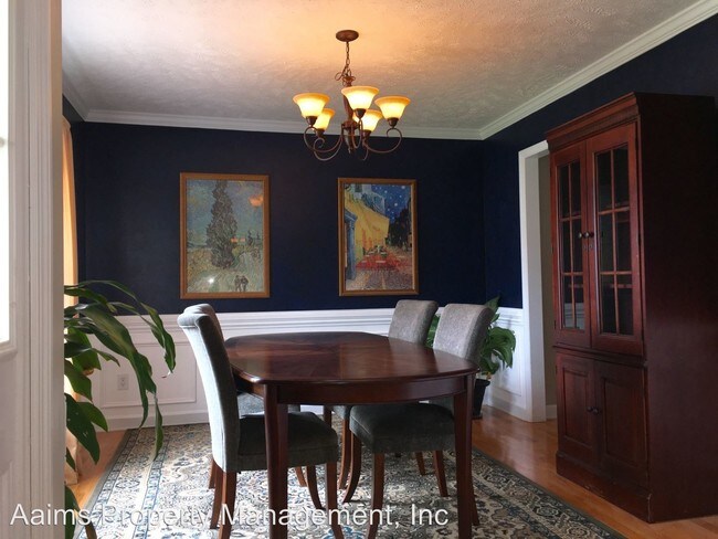 Foto del edificio - 3737 Heather Brooke Dr