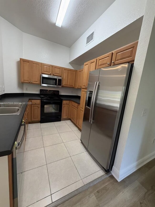 Building Photo - 3335 Palomino Dr