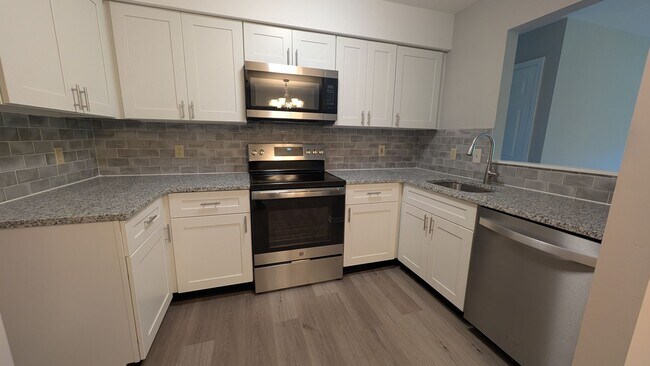 Foto del edificio - 4737 Cherly Drive