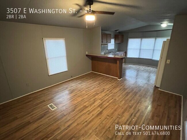 Foto del edificio - 3507 E Washington Ave