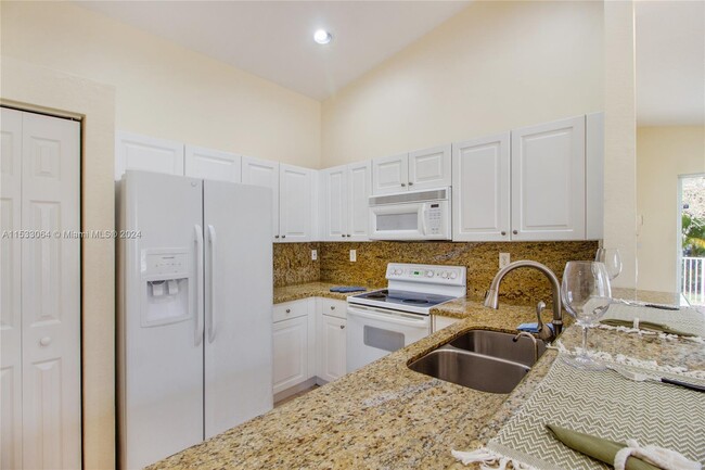 Foto del edificio - 18703 SW 26th St