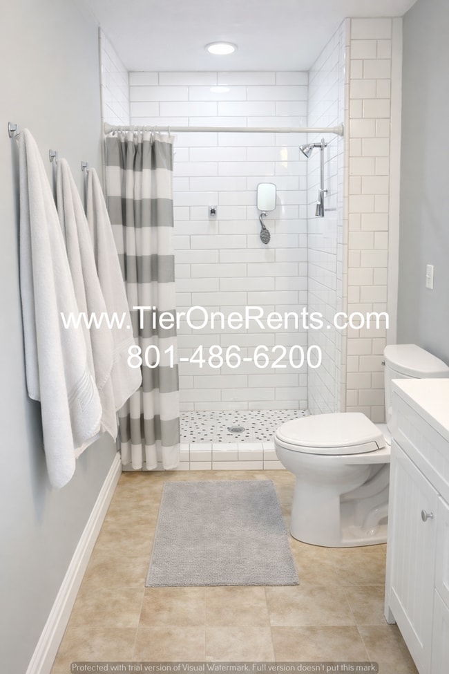 Building Photo - NO DEPOSIT option available for qualified renters with Obligo