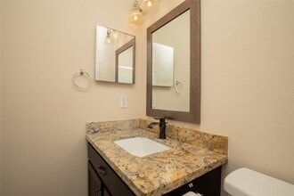 Building Photo - 3304 Trail Hollow Dr Building Photo - 3304 Trail Hollow Dr