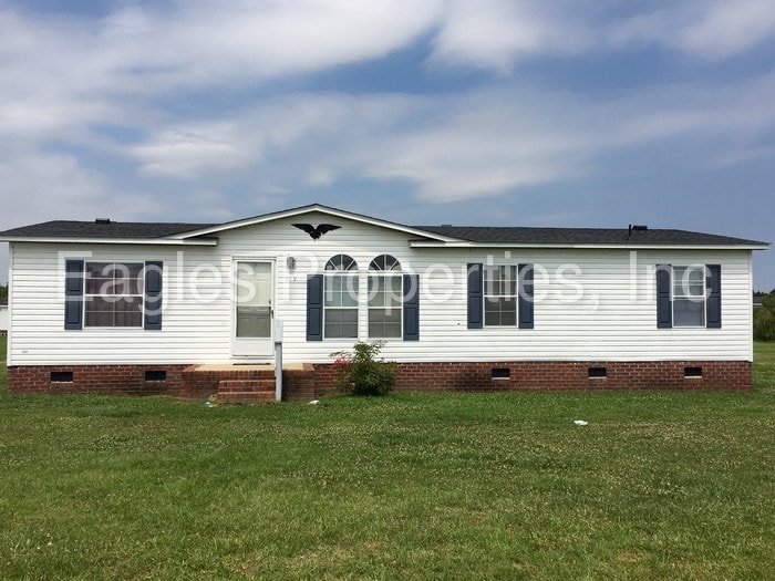 Primary Photo - 159 Brook Meadow Dr La Grange, NC 28551
