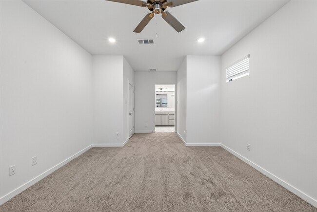 Foto del edificio - 3216 Loam Ln