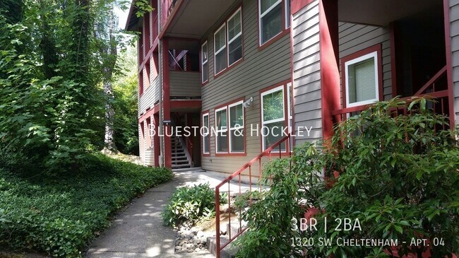Building Photo - 1320 SW Cheltenham St