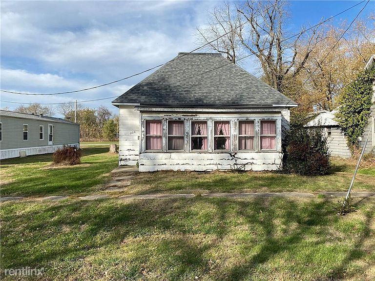 Primary Photo - 3 br, 1 bath House - 306 West 5th Street
