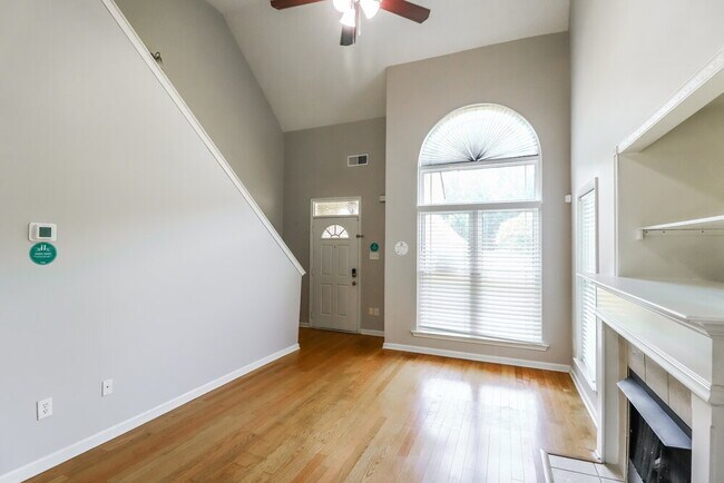 Building Photo - 15 Cypress Grove Cove