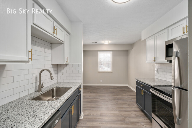 Building Photo - Creekside Gahanna 2 Bed