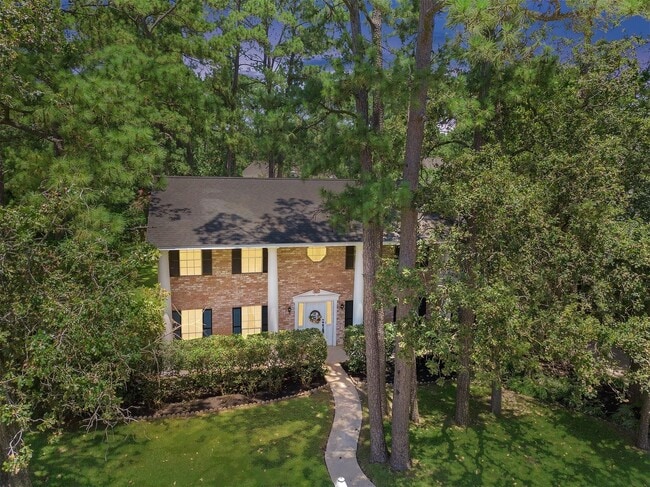 Building Photo - 8218 Oak Moss Dr