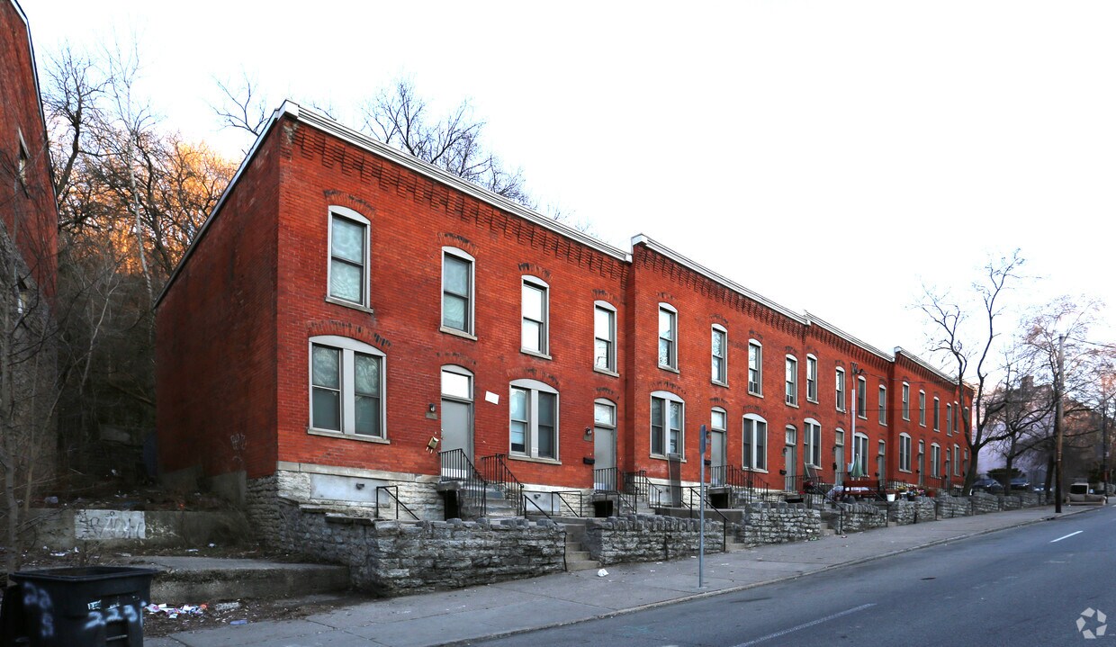 Building Photo - 2243-2247 Vine St