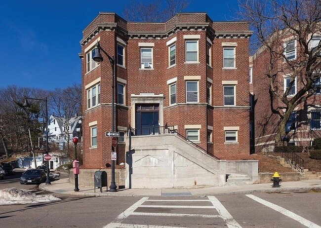 Building Photo - 1725 Commonwealth Ave